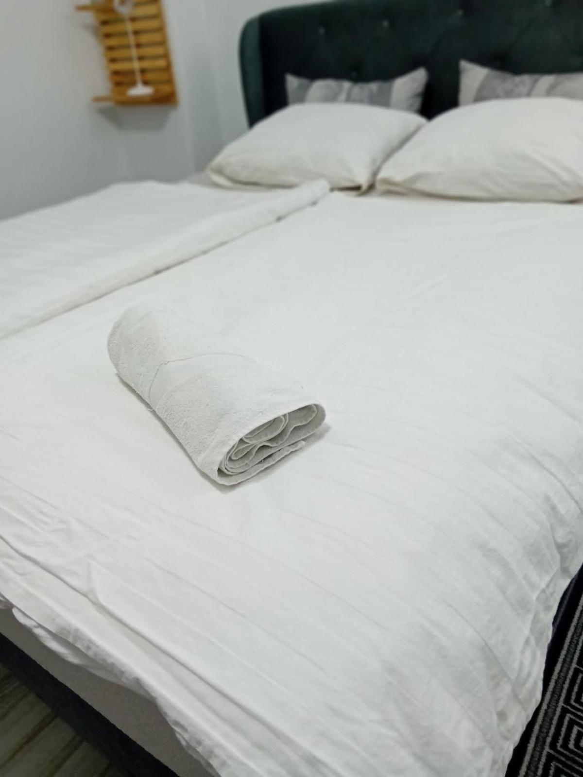 Aurora Apartment Високо Екстериор снимка